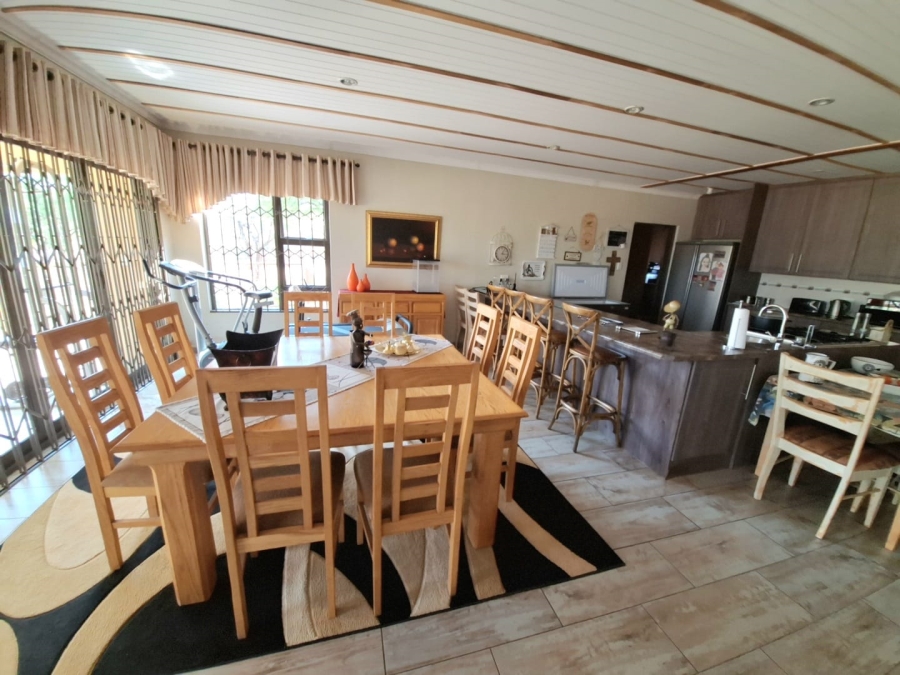 5 Bedroom Property for Sale in Koster North West